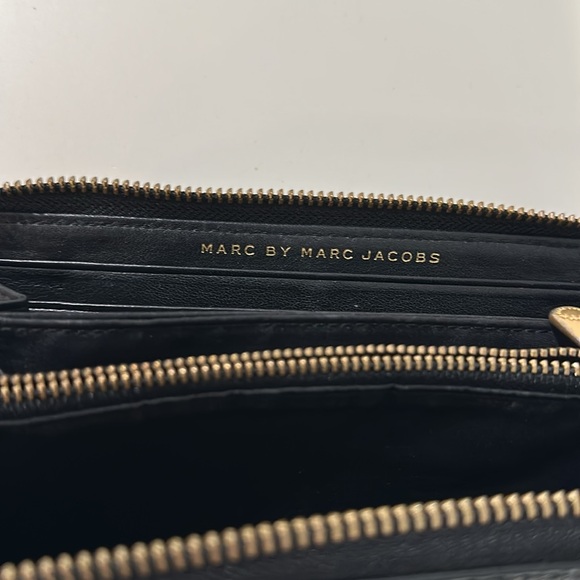 Marc Jacobs Wallet - Picture 5 of 5